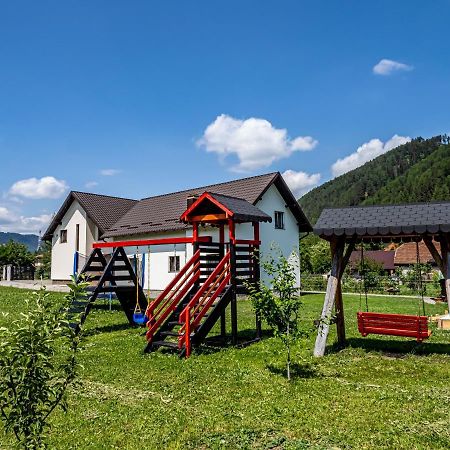 Casa Iulia Villa Pojorîta Eksteriør billede