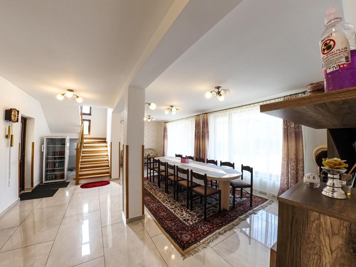 Casa Iulia Villa Pojorîta Eksteriør billede