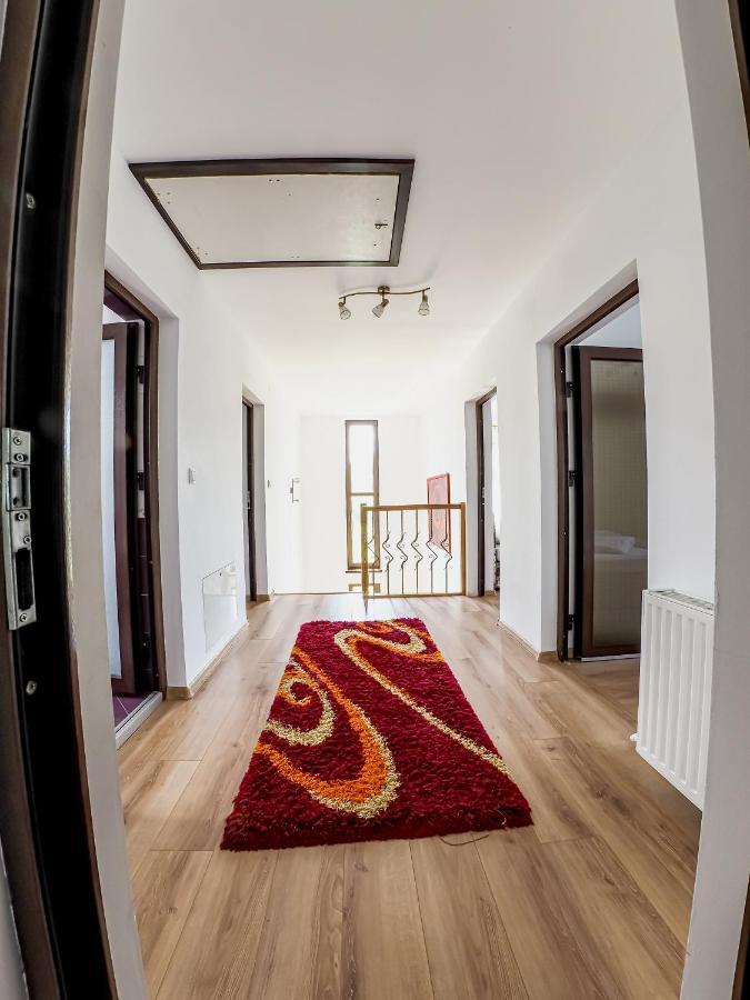 Casa Iulia Villa Pojorîta Eksteriør billede